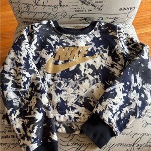 Nike Black and Gold Graphic Sweatshirt